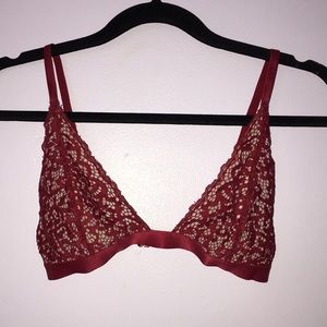 Red lace bralette ❤️